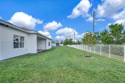 9693 Mosler Trail Lake Worth FL 33467