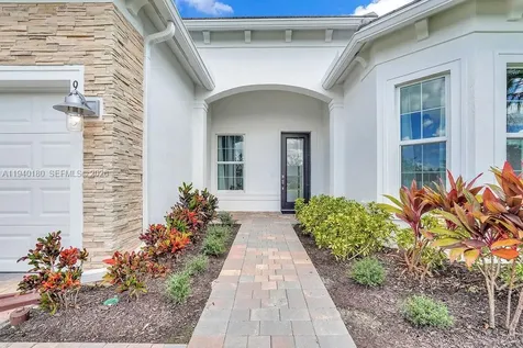 9693 Mosler Trail Lake Worth FL 33467
