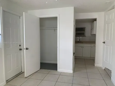 17 Edmund Road West Park FL 33023