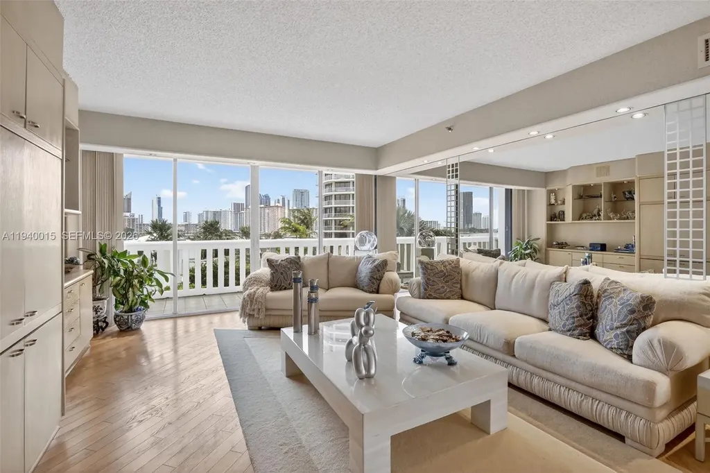 3000 Island Boulevard Aventura FL 33160