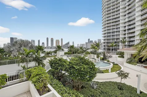 3000 Island Boulevard Aventura FL 33160