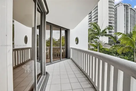3000 Island Boulevard Aventura FL 33160