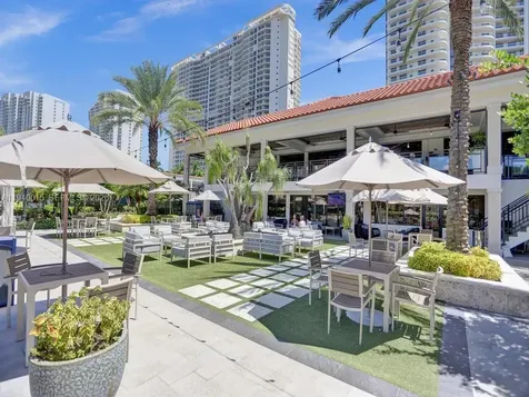 3000 Island Boulevard Aventura FL 33160