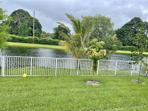 12841 Country Glen Drive Cooper City FL 33330