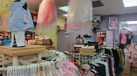 4036 W 12th Avenue Hialeah FL 33012