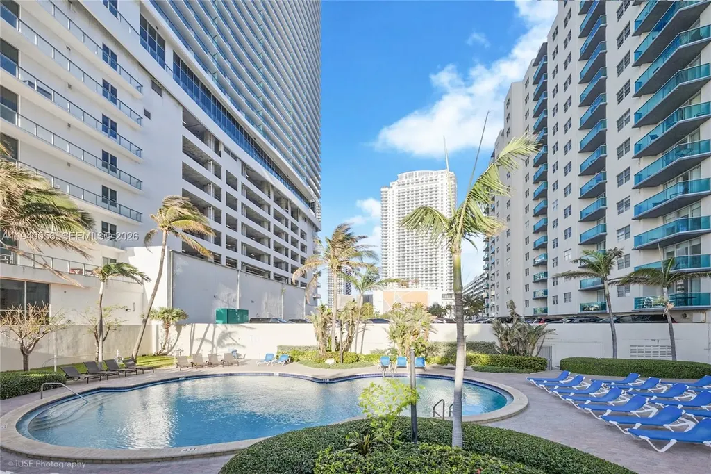 4001 S Ocean Drive Hollywood FL 33019