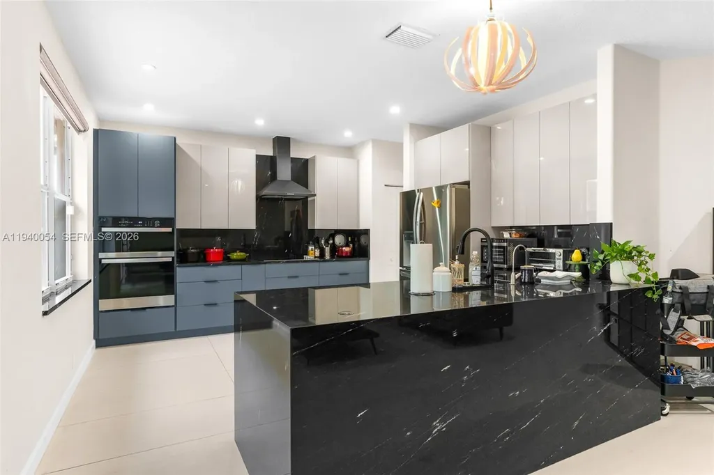 4963 NW 58th Avenue Coral Springs FL 33067