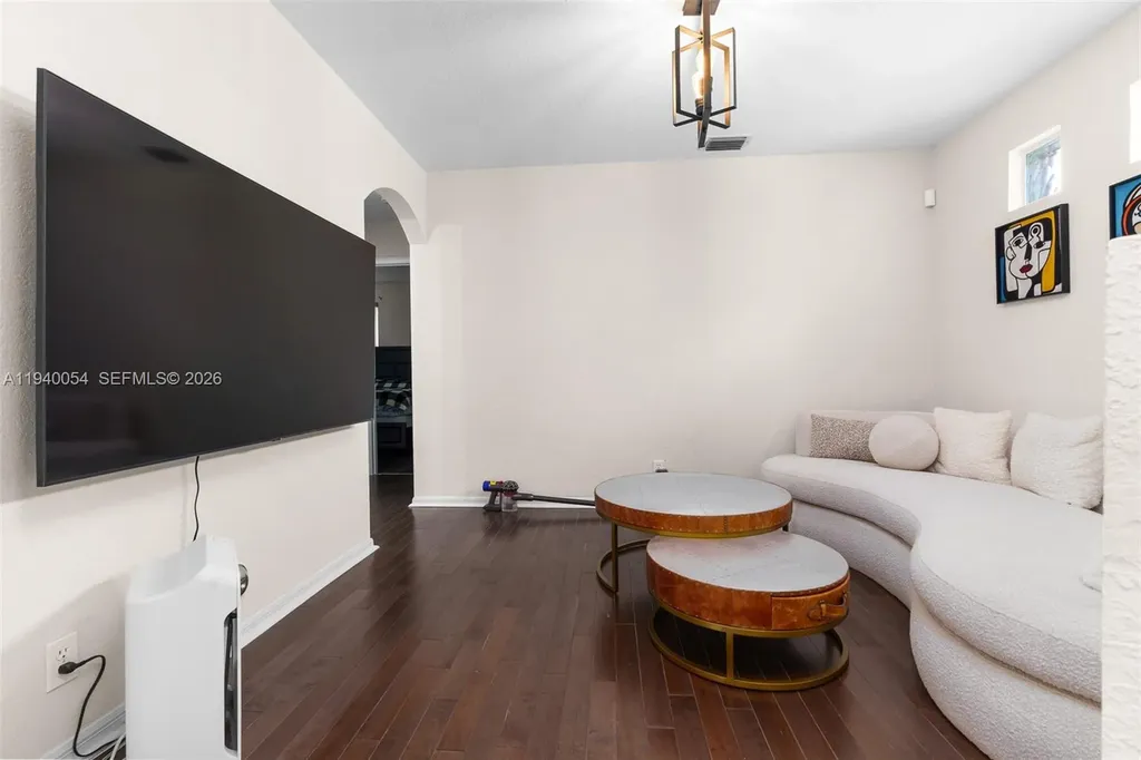 4963 NW 58th Avenue Coral Springs FL 33067