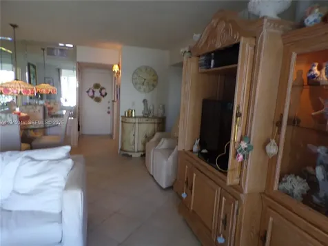 3020 Marcos Drive Aventura FL 33160