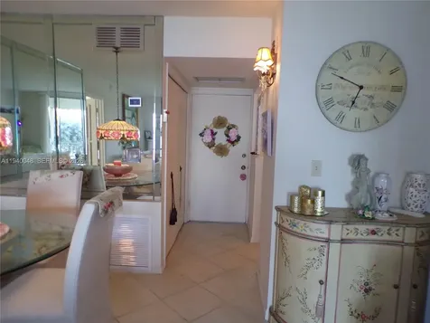 3020 Marcos Drive Aventura FL 33160