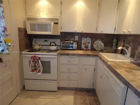 3020 Marcos Drive Aventura FL 33160