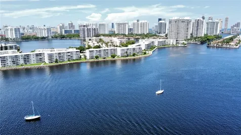 3020 Marcos Drive Aventura FL 33160