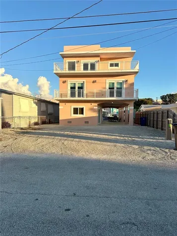 1516 Aqueduct Lane Key Largo FL 33037
