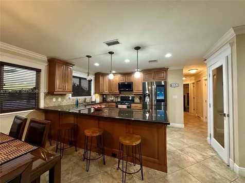 1516 Aqueduct Lane Key Largo FL 33037