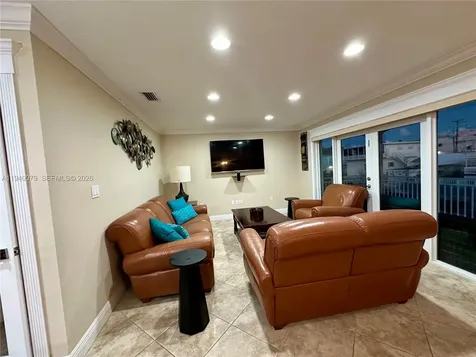 1516 Aqueduct Lane Key Largo FL 33037