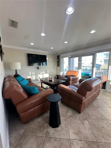 1516 Aqueduct Lane Key Largo FL 33037