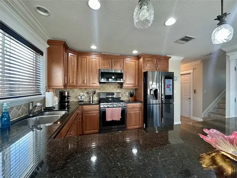 1516 Aqueduct Lane Key Largo FL 33037