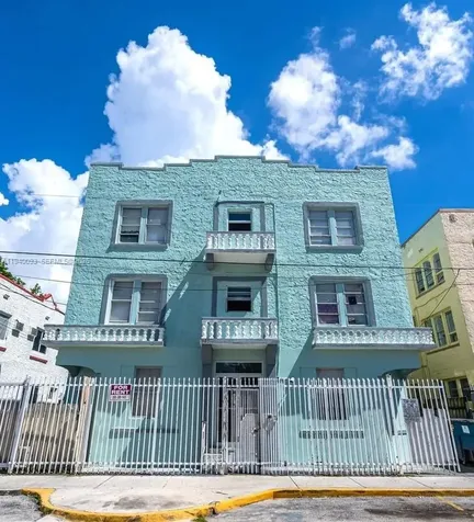 967 SW 5th Street Miami FL 33130