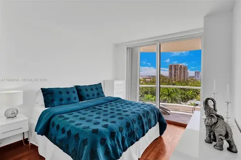 7000 Island Boulevard Aventura FL 33160