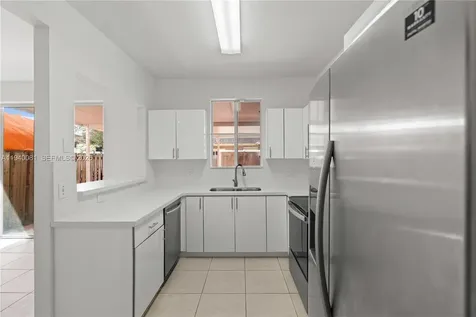 1564 SW 2nd Street Homestead FL 33030