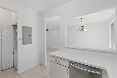 1564 SW 2nd Street Homestead FL 33030