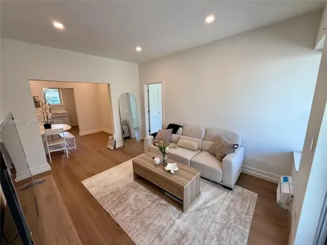 1535 West Avenue Miami Beach FL 33139