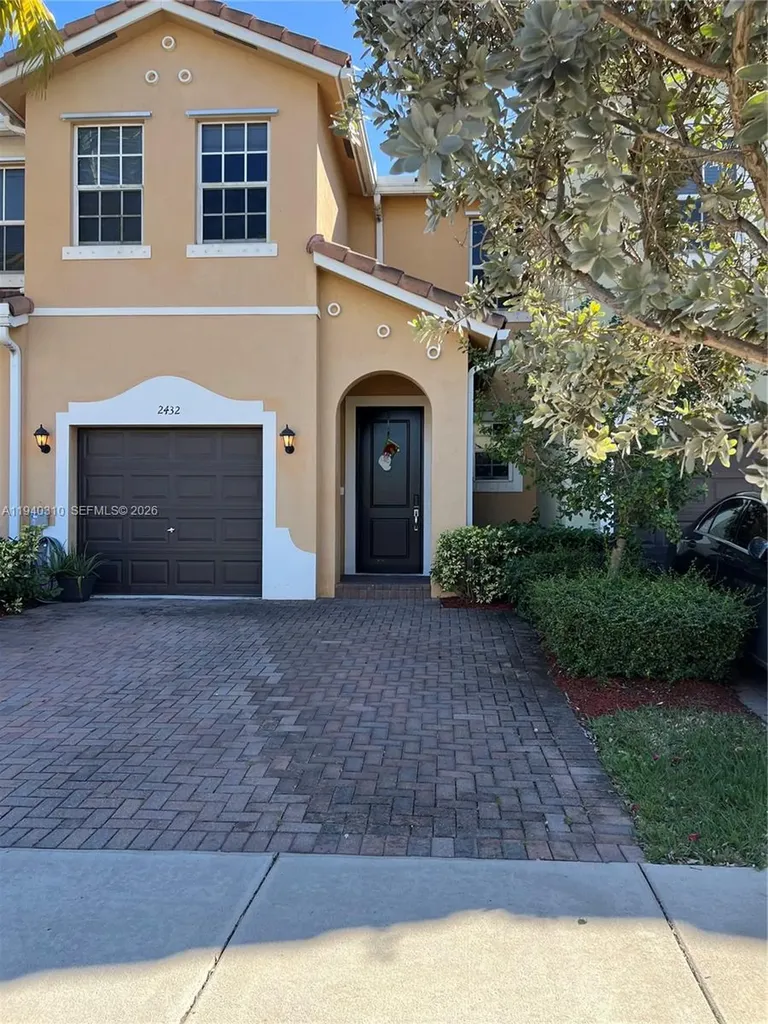 2432 SE 15th Street Homestead FL 33035