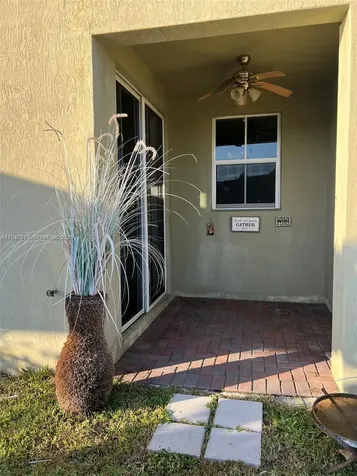 2432 SE 15th Street Homestead FL 33035