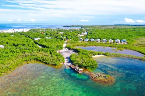 335 Bayview Avenue Key Largo FL 33037