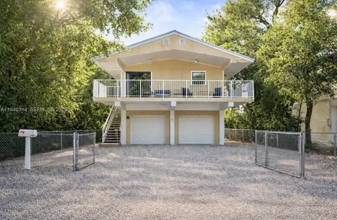 335 Bayview Avenue Key Largo FL 33037