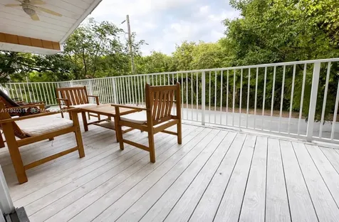 335 Bayview Avenue Key Largo FL 33037