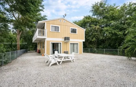 335 Bayview Avenue Key Largo FL 33037