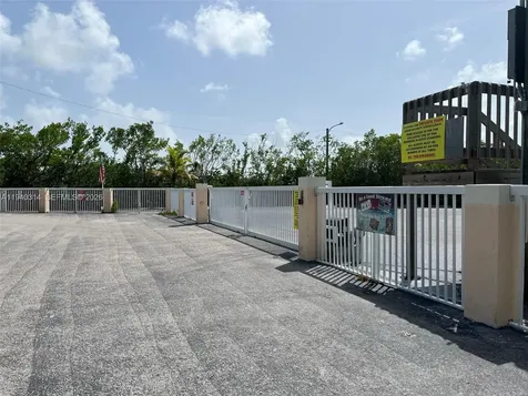 335 Bayview Avenue Key Largo FL 33037