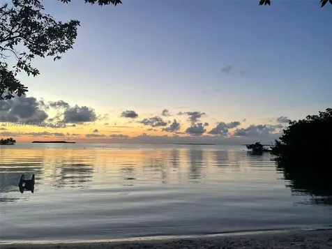 335 Bayview Avenue Key Largo FL 33037