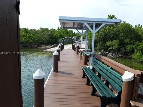 335 Bayview Avenue Key Largo FL 33037