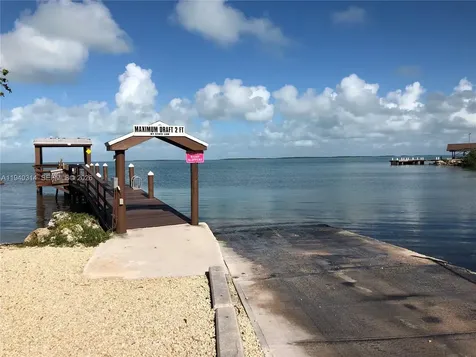 335 Bayview Avenue Key Largo FL 33037