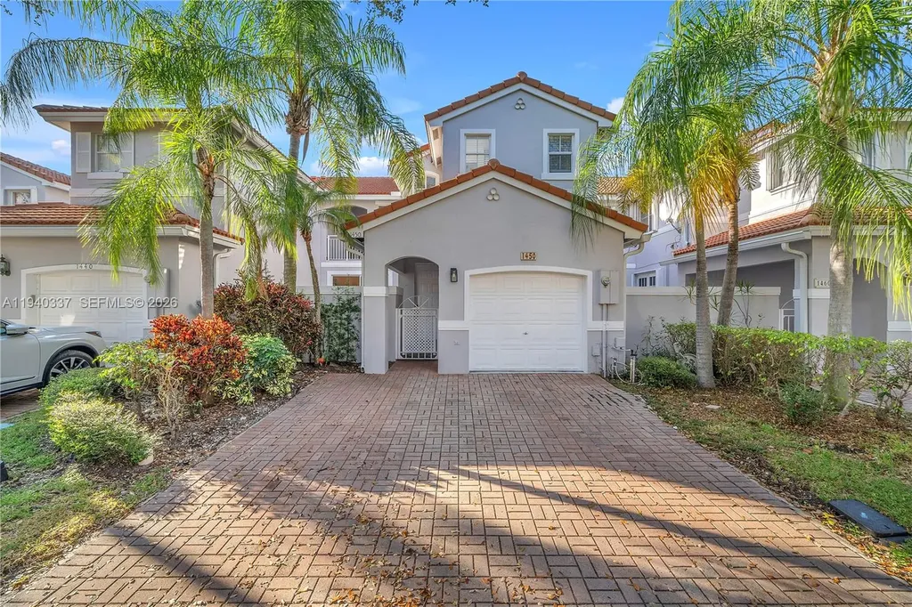 1450 Weeping Willow Way Hollywood FL 33019