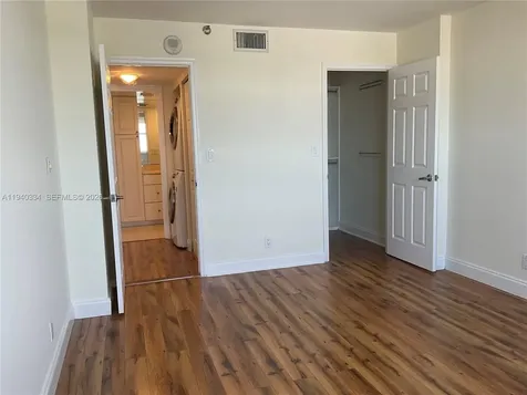 290 174th Street Sunny Isles Beach FL 33160