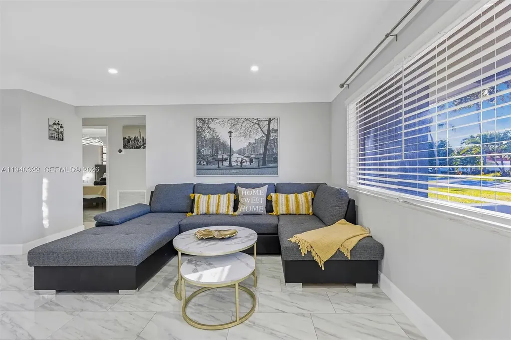 6600 NE 20th Way Fort Lauderdale FL 33308