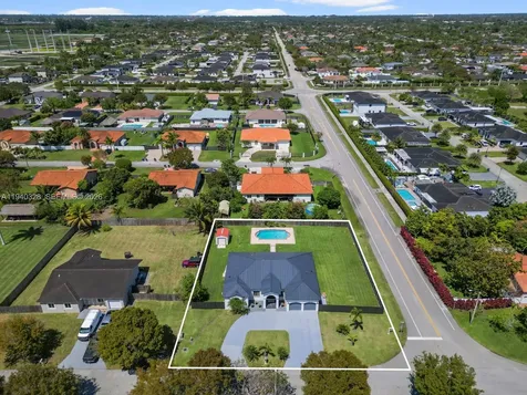 13205 SW 218th Terrace Miami FL 33170