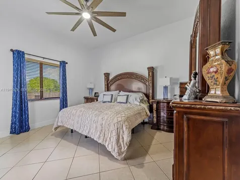 13205 SW 218th Terrace Miami FL 33170