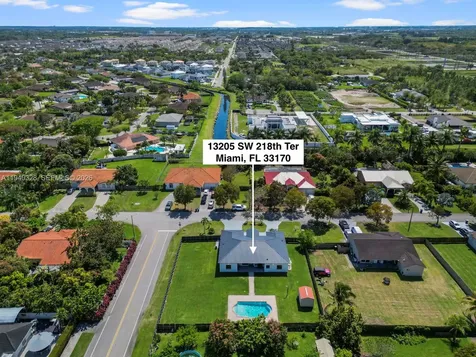 13205 SW 218th Terrace Miami FL 33170