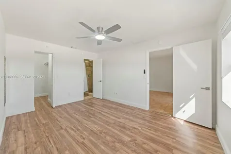 880 NE 207th Terrace Miami FL 33179