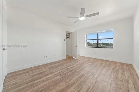 880 NE 207th Terrace Miami FL 33179