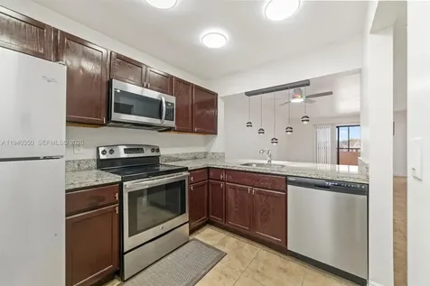 880 NE 207th Terrace Miami FL 33179