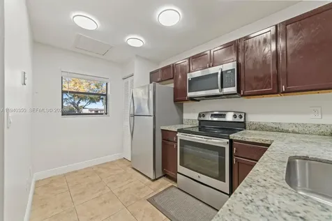 880 NE 207th Terrace Miami FL 33179