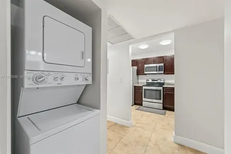 880 NE 207th Terrace Miami FL 33179