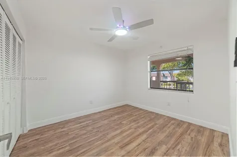 880 NE 207th Terrace Miami FL 33179