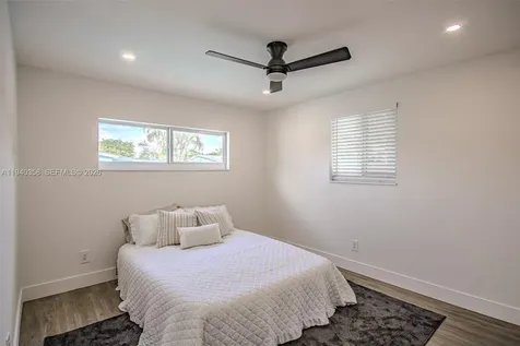 801 NE 57th Street Oakland Park FL 33334