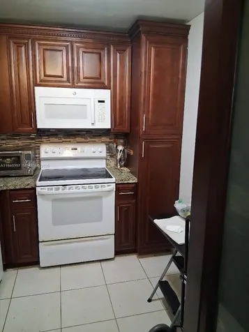1400 Saint Charles Place Pembroke Pines FL 33026